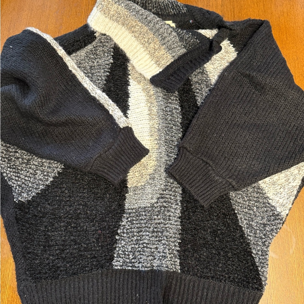 Vintage Elegant Black and Gray Women's  Sweater